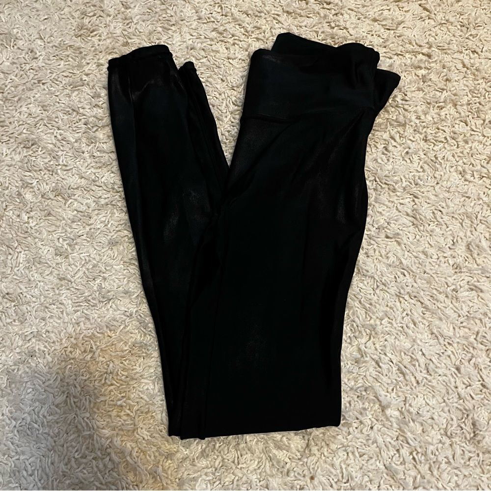Spanxs women’s faux leather leggings size large